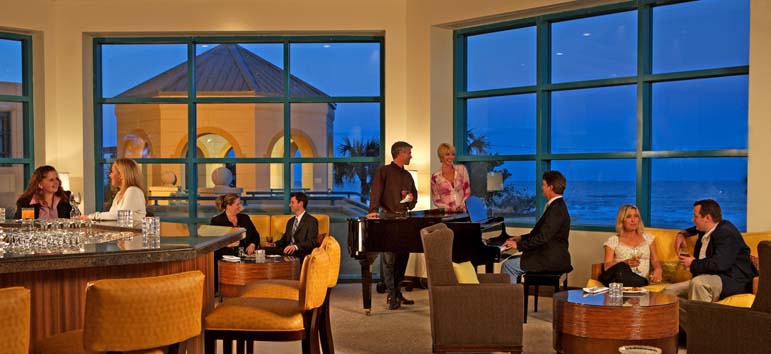 Clocktowr Lounge